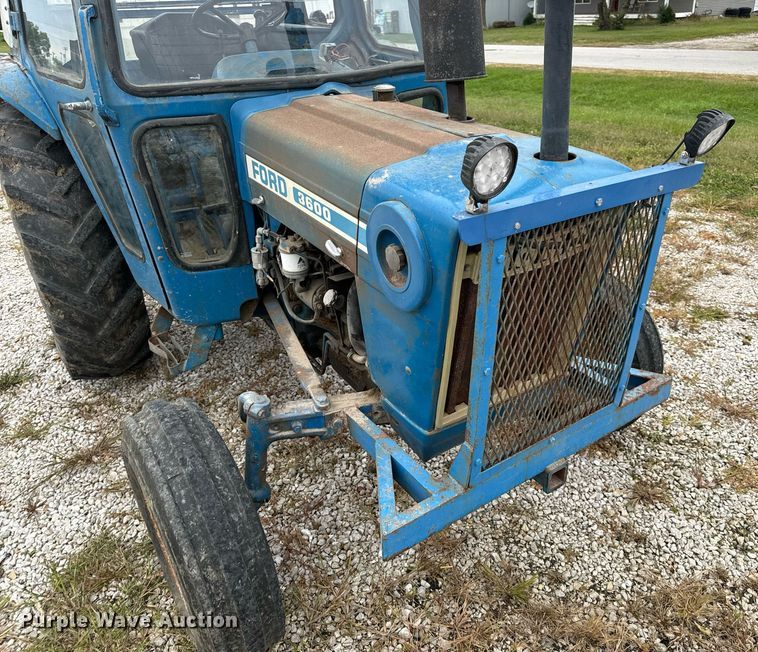 image for item EH7077 1980 Ford 3600 tractor
