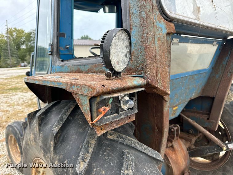 image for item EH7077 1980 Ford 3600 tractor