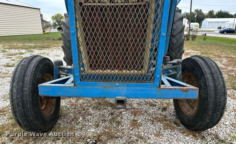 image for item EH7077 1980 Ford 3600 tractor