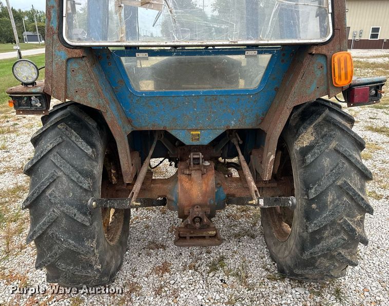 image for item EH7077 1980 Ford 3600 tractor