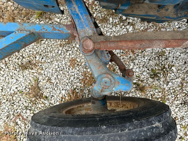 image for item EH7077 1980 Ford 3600 tractor