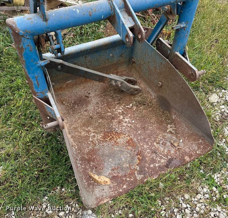 image for item EH7077 1980 Ford 3600 tractor