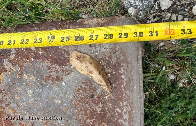 image for item EH7077 1980 Ford 3600 tractor