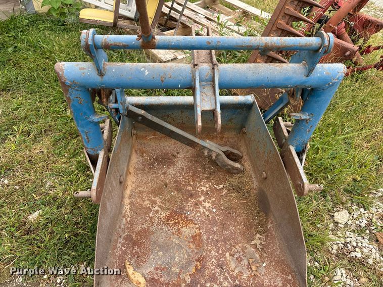 image for item EH7077 1980 Ford 3600 tractor