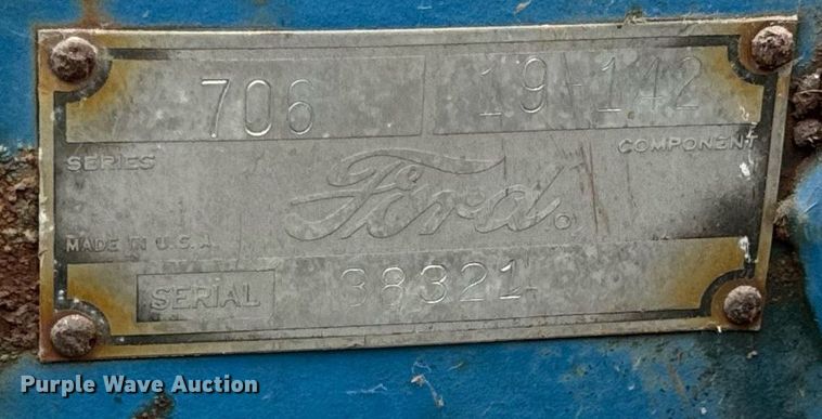 image for item EH7077 1980 Ford 3600 tractor