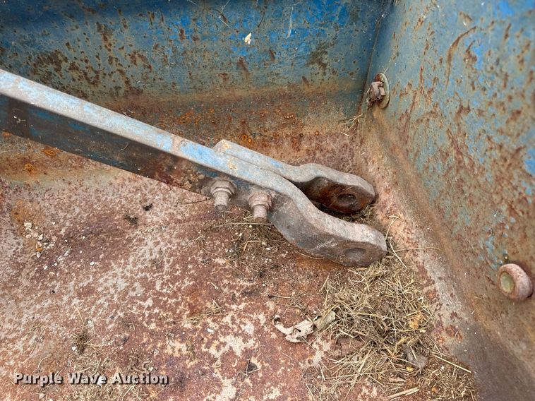 image for item EH7077 1980 Ford 3600 tractor