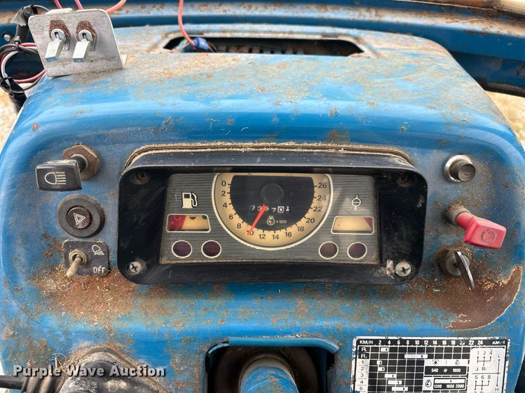 image for item EH7077 1980 Ford 3600 tractor