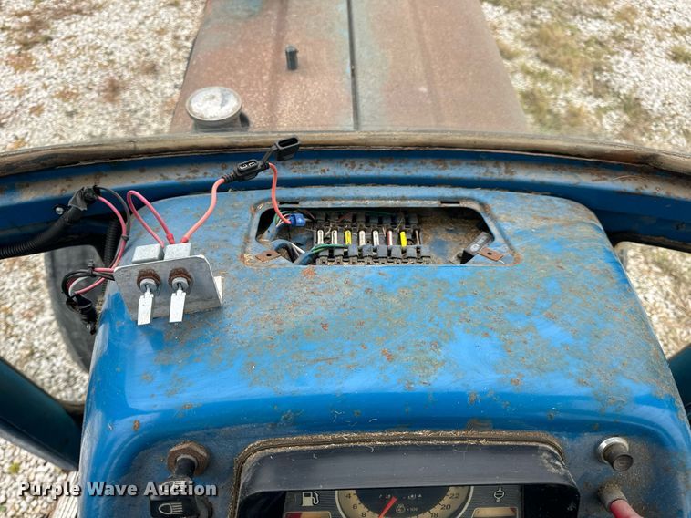 image for item EH7077 1980 Ford 3600 tractor