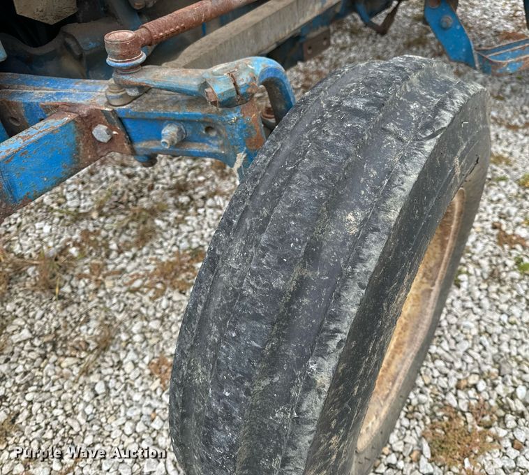 image for item EH7077 1980 Ford 3600 tractor