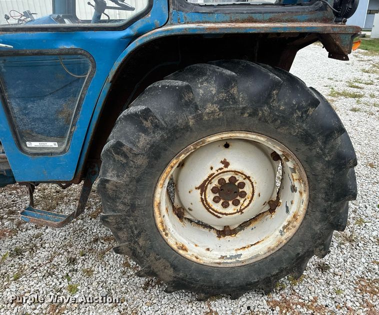 image for item EH7077 1980 Ford 3600 tractor