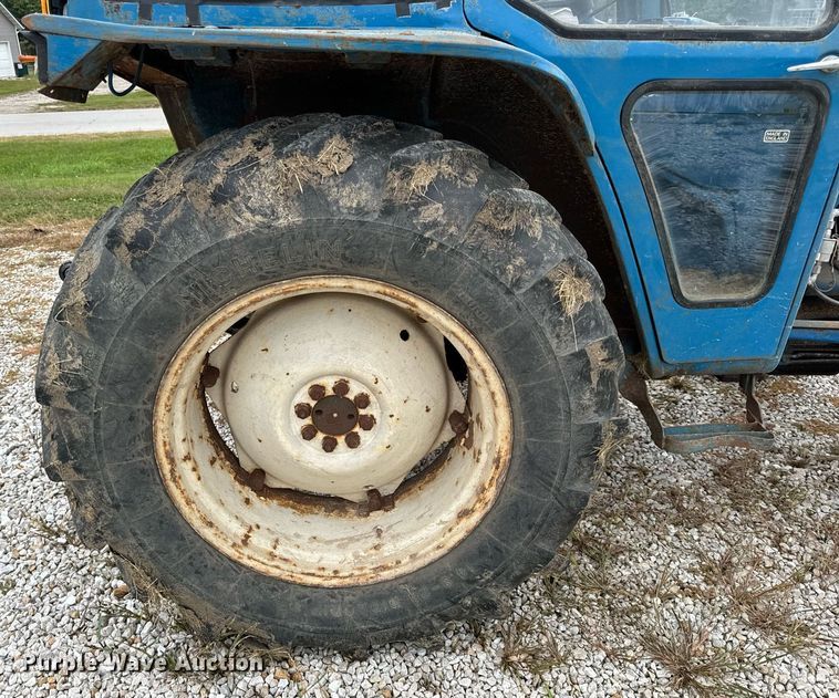 image for item EH7077 1980 Ford 3600 tractor