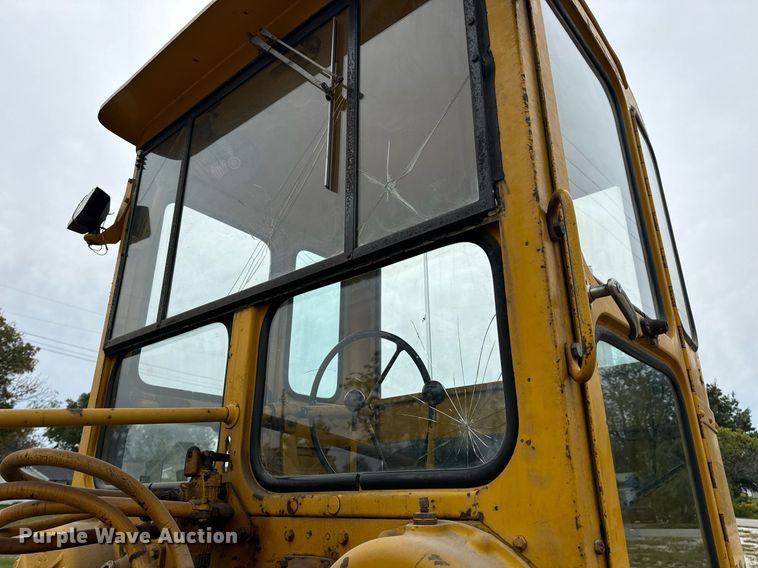 image for item EH7079 1962 Caterpillar  112E rigid frame motor grader