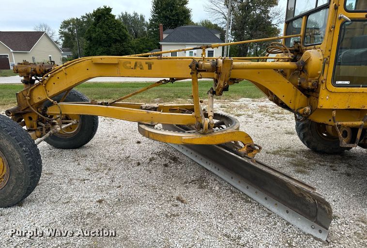 image for item EH7079 1962 Caterpillar  112E rigid frame motor grader