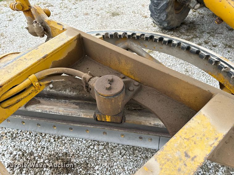 image for item EH7079 1962 Caterpillar  112E rigid frame motor grader