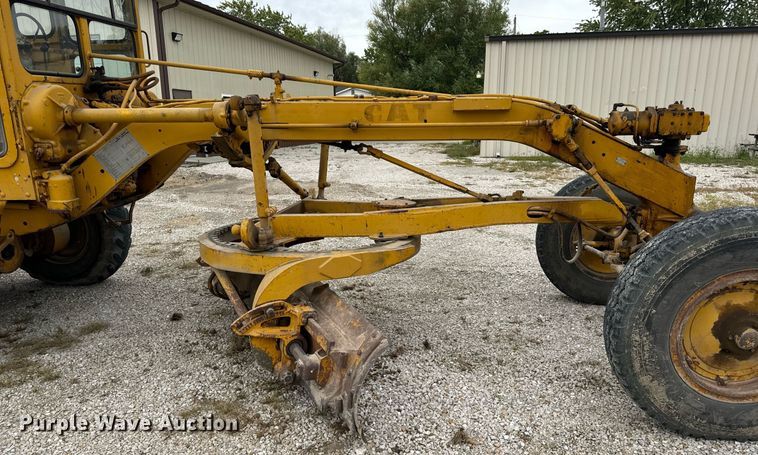 image for item EH7079 1962 Caterpillar  112E rigid frame motor grader