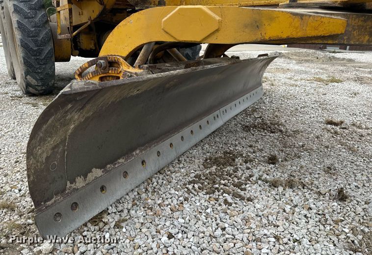 image for item EH7079 1962 Caterpillar  112E rigid frame motor grader