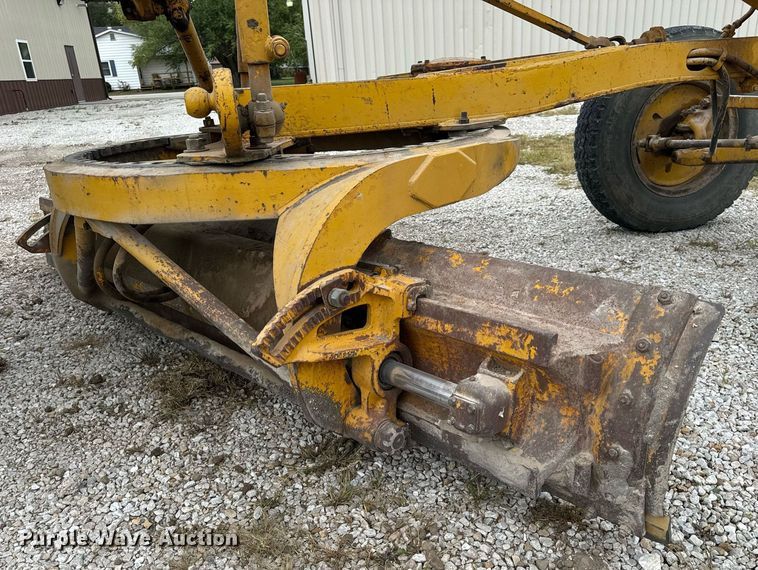 image for item EH7079 1962 Caterpillar  112E rigid frame motor grader