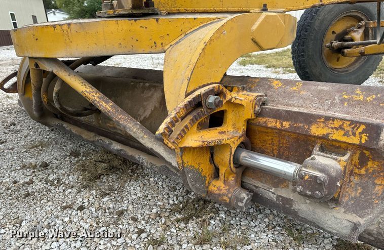 image for item EH7079 1962 Caterpillar  112E rigid frame motor grader