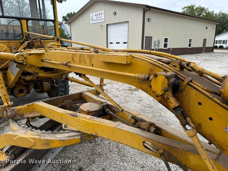 image for item EH7079 1962 Caterpillar  112E rigid frame motor grader