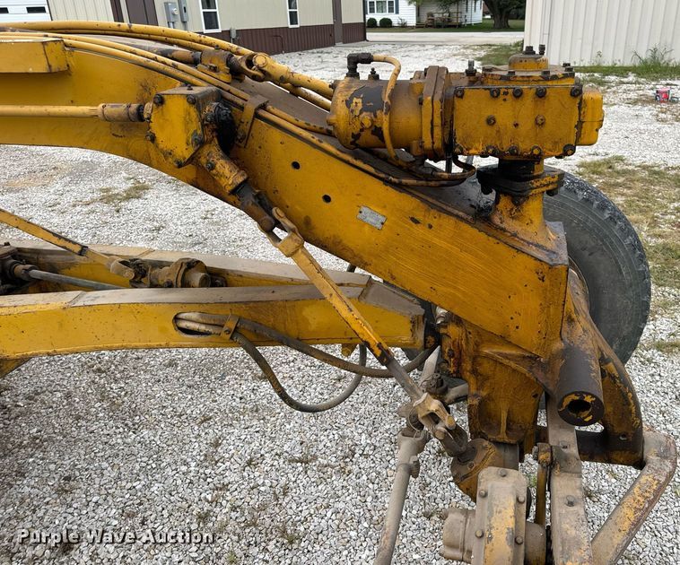image for item EH7079 1962 Caterpillar  112E rigid frame motor grader