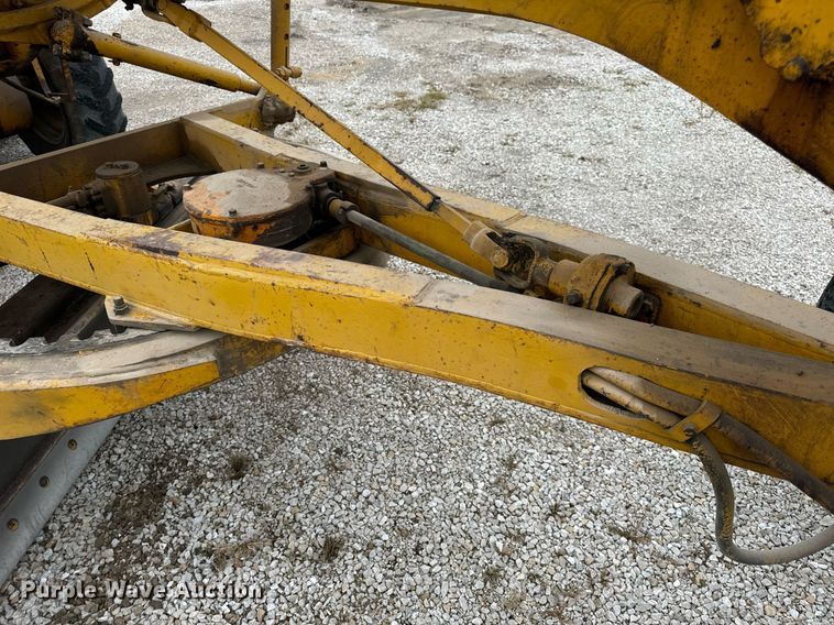 image for item EH7079 1962 Caterpillar  112E rigid frame motor grader