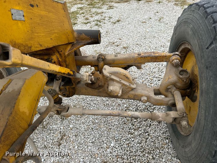 image for item EH7079 1962 Caterpillar  112E rigid frame motor grader