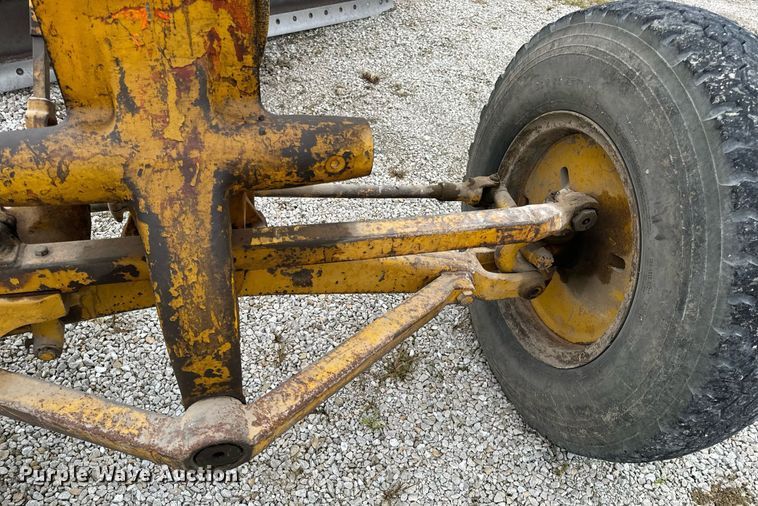 image for item EH7079 1962 Caterpillar  112E rigid frame motor grader