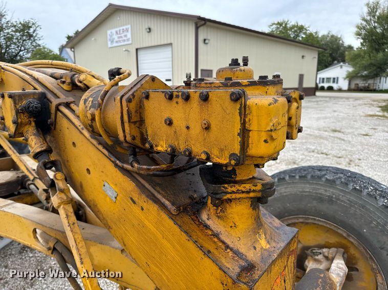 image for item EH7079 1962 Caterpillar  112E rigid frame motor grader