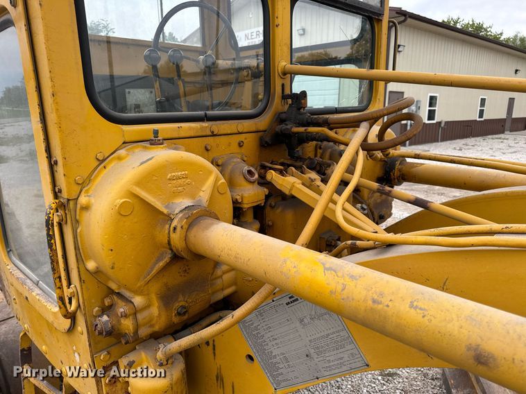 image for item EH7079 1962 Caterpillar  112E rigid frame motor grader