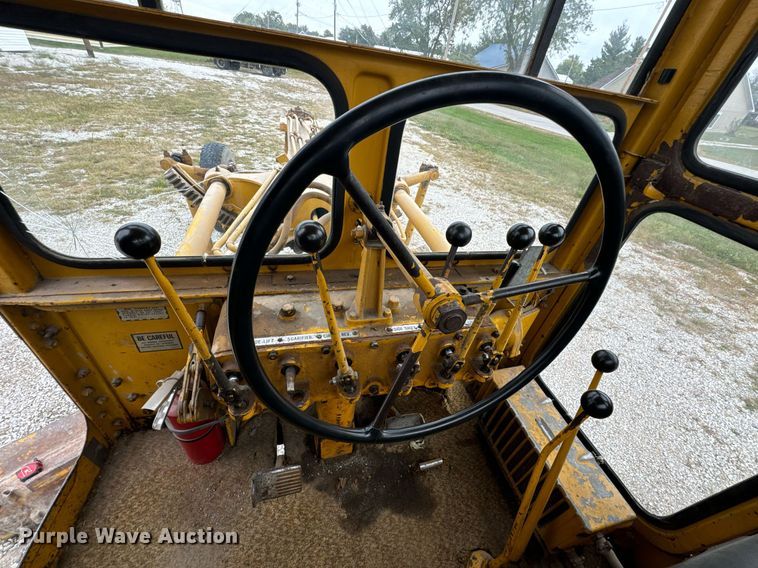 image for item EH7079 1962 Caterpillar  112E rigid frame motor grader