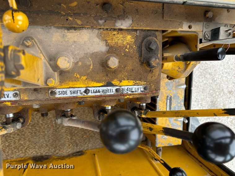 image for item EH7079 1962 Caterpillar  112E rigid frame motor grader