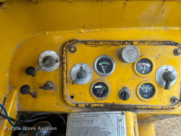 image for item EH7079 1962 Caterpillar  112E rigid frame motor grader