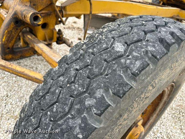 image for item EH7079 1962 Caterpillar  112E rigid frame motor grader