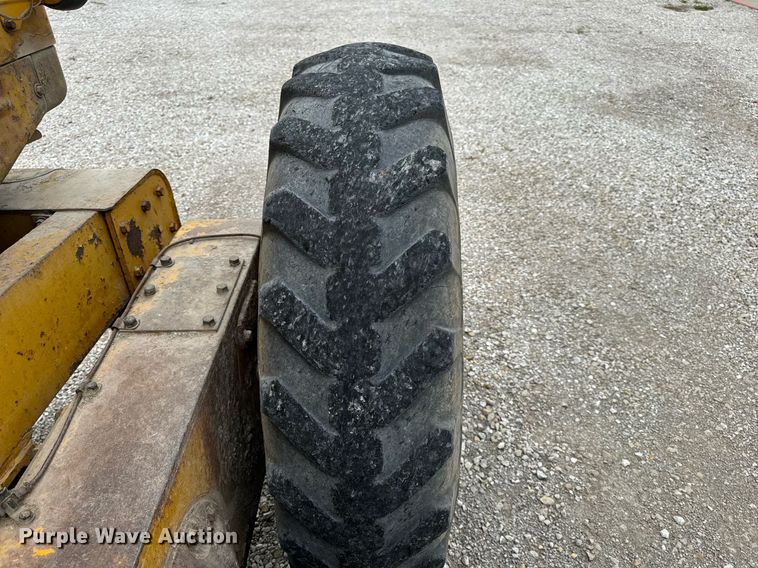 image for item EH7079 1962 Caterpillar  112E rigid frame motor grader