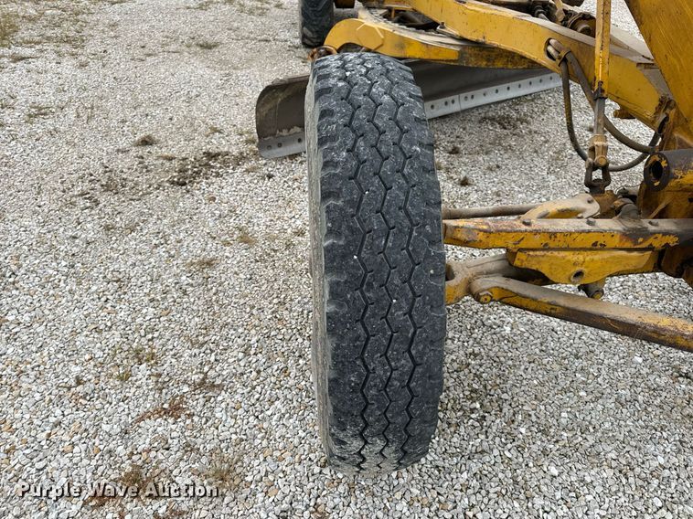 image for item EH7079 1962 Caterpillar  112E rigid frame motor grader