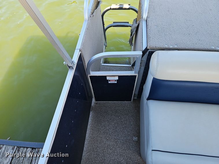 image for item EI3973 2016 Play Craft Clipper 2400 pontoon boat