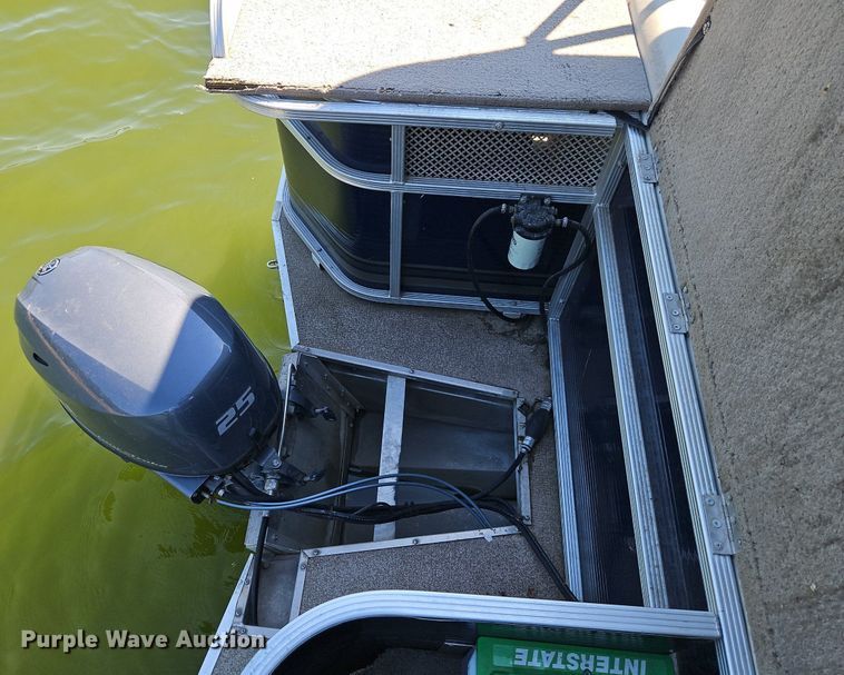 image for item EI3973 2016 Play Craft Clipper 2400 pontoon boat