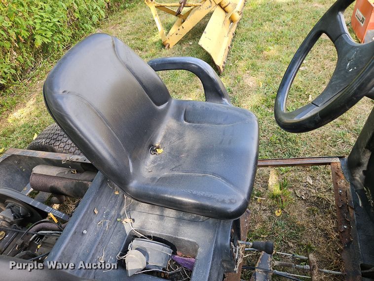 image for item EI8390 2002 Toro Workman utility vehicle