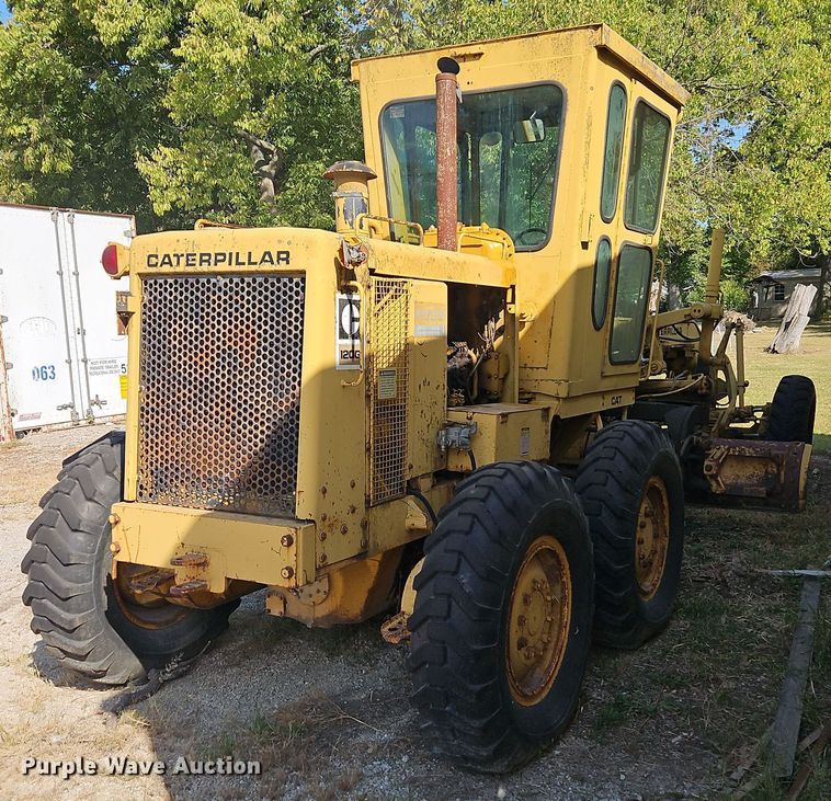 image for item EI8391 1976 Caterpillar  120G motor grader
