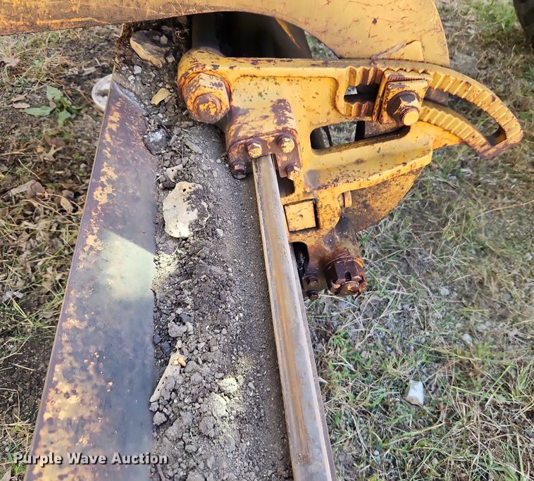 image for item EI8391 1976 Caterpillar  120G motor grader