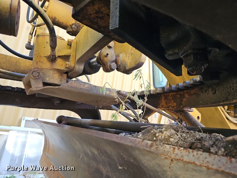 image for item EI8391 1976 Caterpillar  120G motor grader