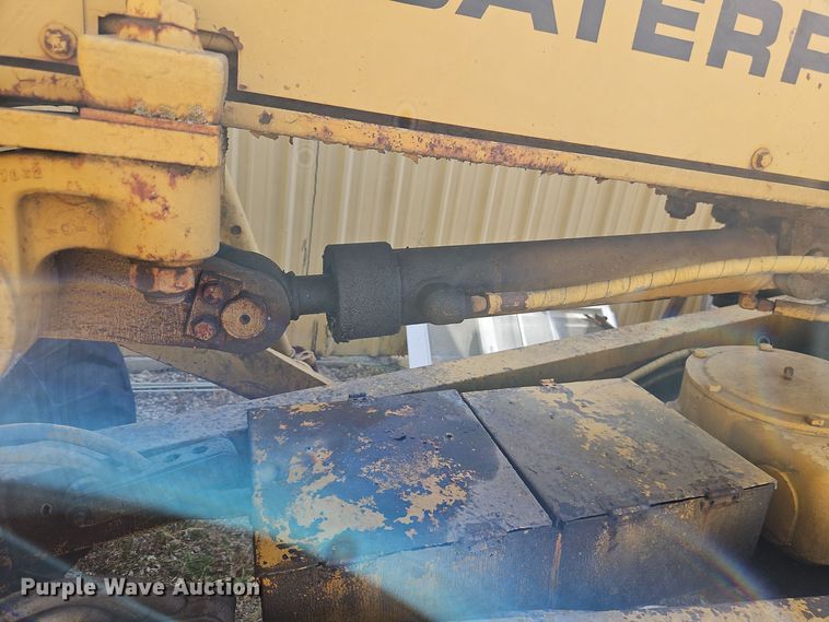 image for item EI8391 1976 Caterpillar  120G motor grader