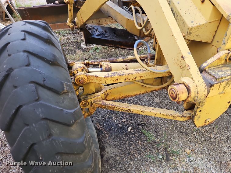 image for item EI8391 1976 Caterpillar  120G motor grader