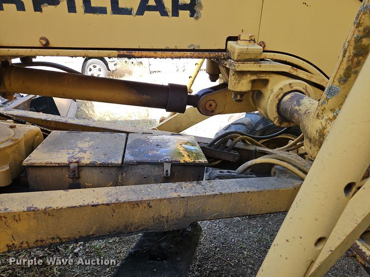 image for item EI8391 1976 Caterpillar  120G motor grader