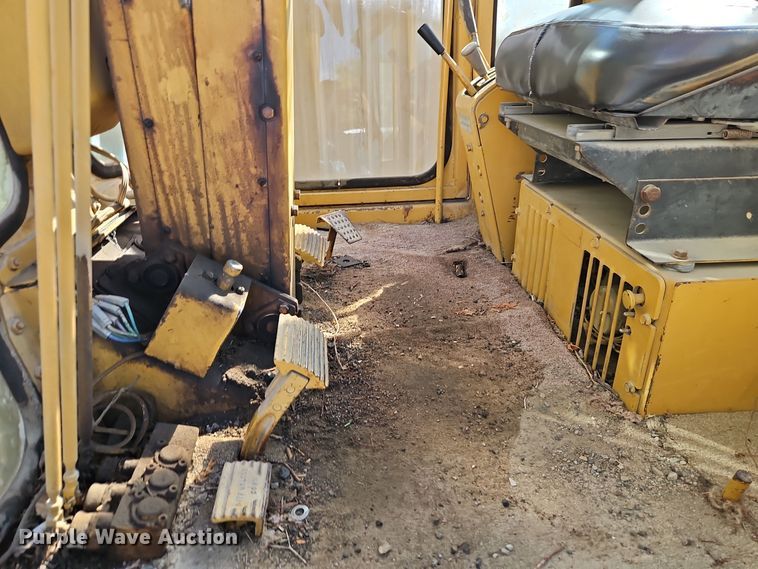 image for item EI8391 1976 Caterpillar  120G motor grader