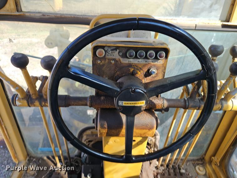 image for item EI8391 1976 Caterpillar  120G motor grader