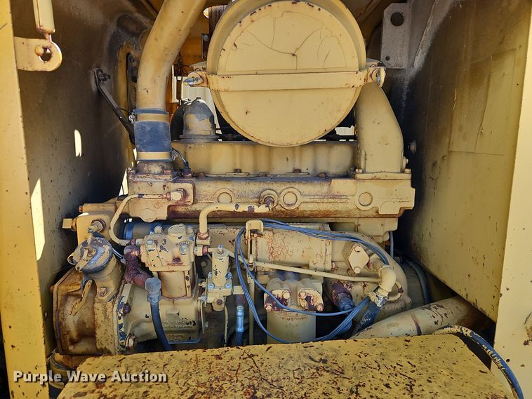 image for item EI8391 1976 Caterpillar  120G motor grader