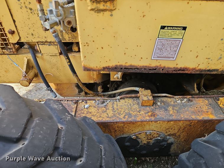 image for item EI8391 1976 Caterpillar  120G motor grader