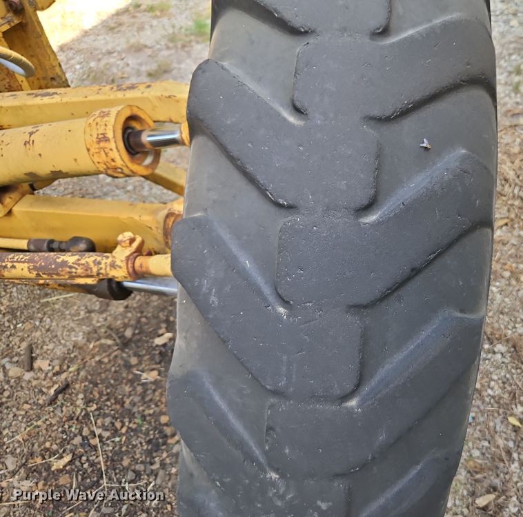 image for item EI8391 1976 Caterpillar  120G motor grader