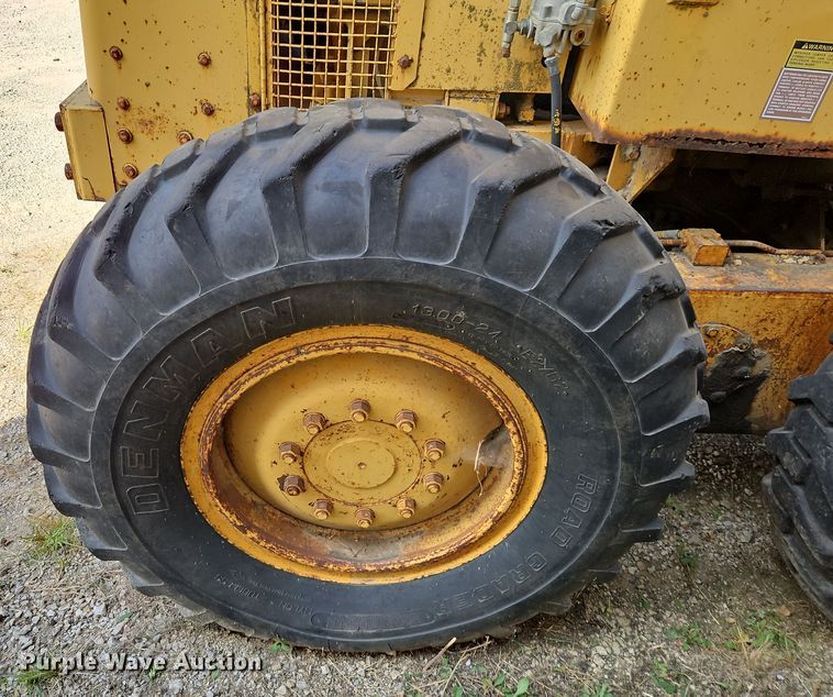 image for item EI8391 1976 Caterpillar  120G motor grader